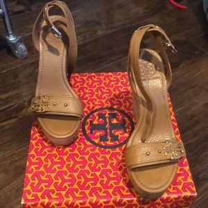 Tory Burch Elian Wedge Sandal EUC
